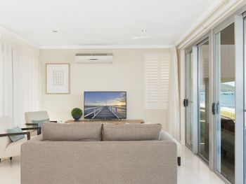 Soldiers Point Road 2 163 Seaside Splendour - Tourism Adelaide 0