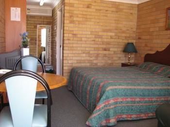 Dragon & Phoenix Motel - Tourism Adelaide 2
