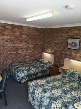 Dragon & Phoenix Motel - Tourism Adelaide 3