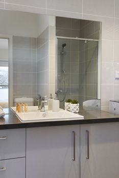 Bright & Updated 1 Bedroom Apartment - Tourism Adelaide 3