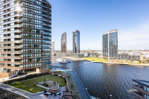 Sabrina, 2BDR Docklands Apartment - Tourism Adelaide 0