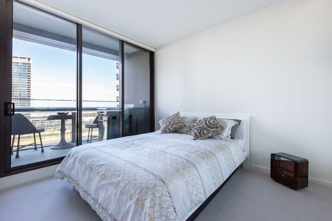 Sabrina, 2BDR Docklands Apartment - Tourism Adelaide 3