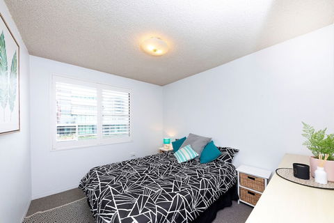 Hibiscus Court Unit 4 - Tourism Adelaide 4