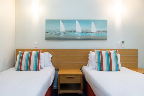 Sea La Vie - Airlie Beach - Tourism Adelaide 2