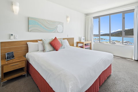 Sea La Vie - Airlie Beach - Tourism Adelaide 5