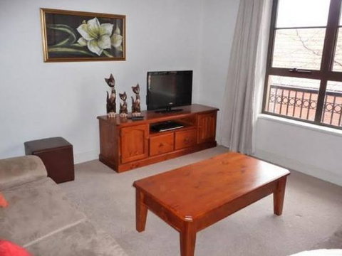 Absolute Luxury In The East End Of Adelaide Apartment - Tourism Adelaide 1