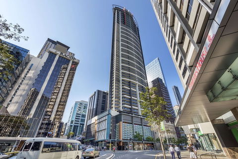 Oaks Aurora Tower - Tourism Adelaide 3