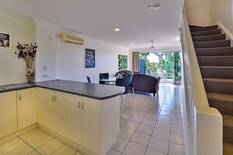 Sunset Waters Apartments - Tourism Adelaide 4