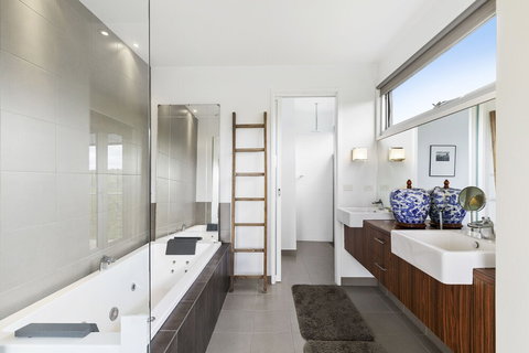 Bilsons Landing East - Tourism Adelaide 6