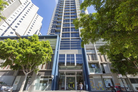 Apartments Melbourne Domain - New Quay Docklands - Tourism Adelaide 1