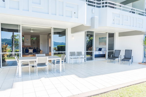 Frangipani 5 On Hamilton Island - Tourism Adelaide 0