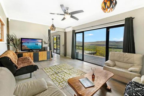 Eagles Loft - Tourism Adelaide 0