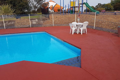 Lakes Caravilla Caravan Park - Tourism Adelaide 7