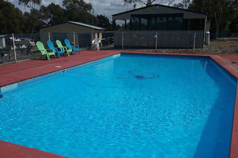 Lakes Caravilla Caravan Park - Tourism Adelaide 4