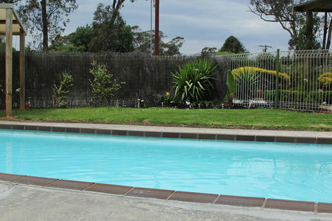 Calder Family Motel - Tourism Adelaide 6