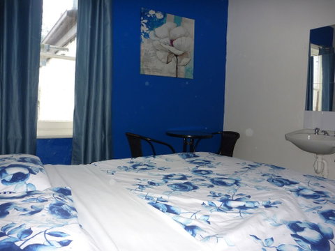 Adelaide Travellers Inn - Hostel - Tourism Adelaide 3
