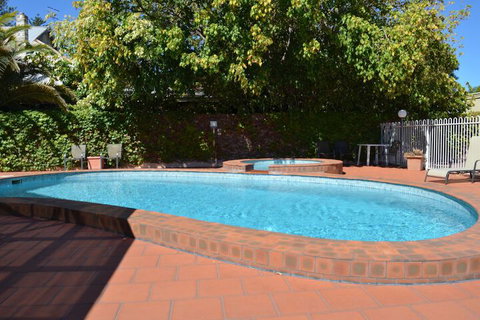 Glenelg Motel - Tourism Adelaide 3