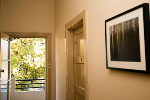 Delatite Hotel - Tourism Adelaide 6