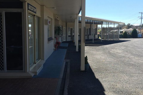 Glen Innes Motel - Tourism Adelaide 1