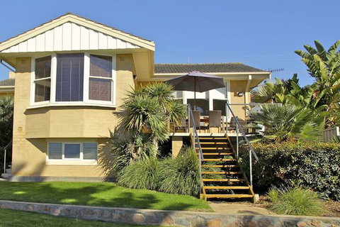 Bay 10 Accommodation - Tourism Adelaide 3