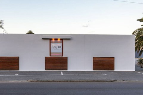 Bay 10 Accommodation - Tourism Adelaide 2