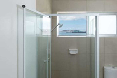 Bay 10 Accommodation - Tourism Adelaide 0