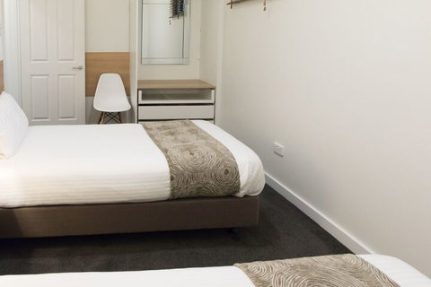 Bay 10 Accommodation - Tourism Adelaide 7