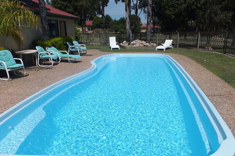 Lakes Entrance Country Cottages - Tourism Adelaide 3