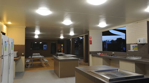 NRMA Eastern Beach Holiday Park - Tourism Adelaide 6