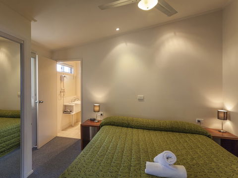 NRMA Eastern Beach Holiday Park - Tourism Adelaide 2