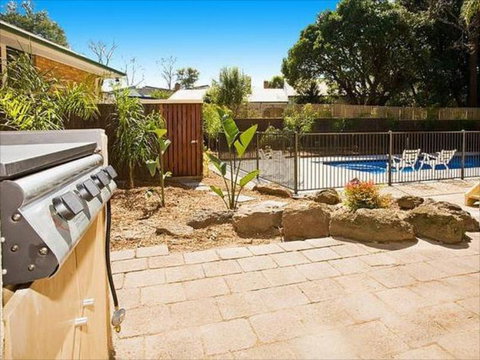 Phillip Island Accommodation - Tourism Adelaide 1