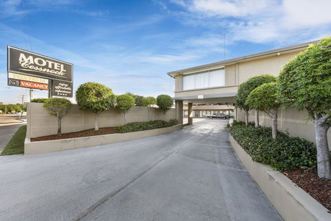 Cessnock Motel - Tourism Adelaide 3