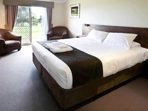 Mercure Bunbury Sanctuary Golf Resort - Tourism Adelaide 5