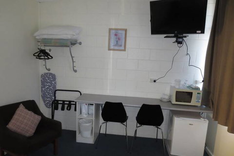 Norfolk Motor Inn - Tourism Adelaide 6