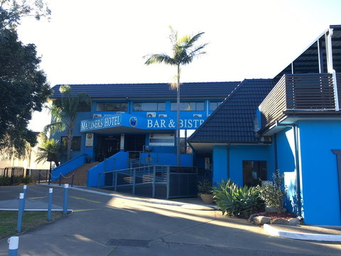 Mariners On The Waterfront - Tourism Adelaide 2