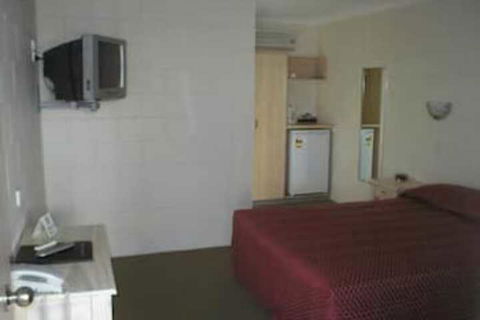 Nambour Lodge Motel - Tourism Adelaide 6