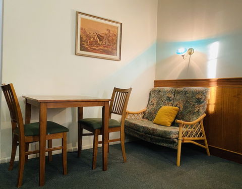 County Lodge Motor Inn - Tourism Adelaide 6