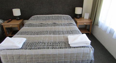 Hanging Rock Family Motel - Tourism Adelaide 5