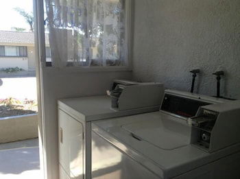 Hanging Rock Family Motel - Tourism Adelaide 4