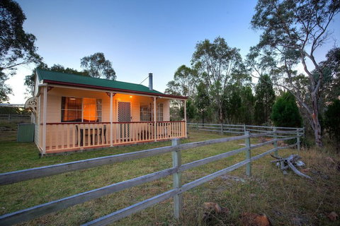 Accommodation Creek Cottages - Tourism Adelaide 4