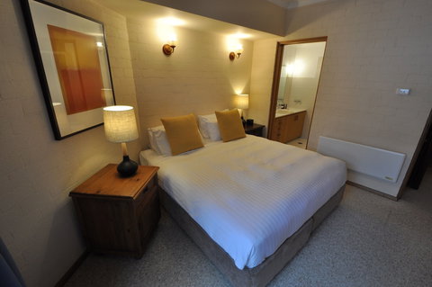 Salzburg Apartments - Tourism Adelaide 6