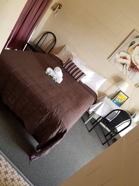 Windsor Hotel Dalby - Tourism Adelaide 2