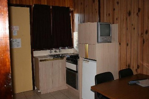 Southern Cross Motor Inn - Tourism Adelaide 6