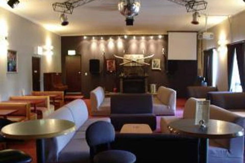 Southern Cross Motor Inn - Tourism Adelaide 4