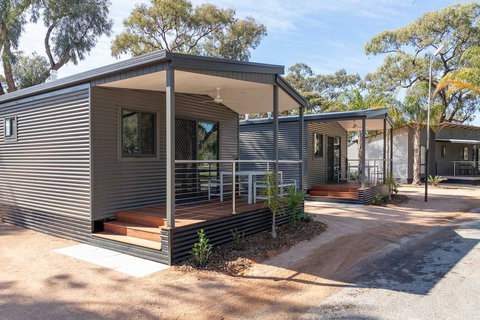 BIG4 Renmark Riverfront Holiday Park - Tourism Adelaide 1