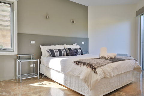 Tides Apartments - Tourism Adelaide 1