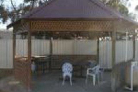 A Room For U - Tourism Adelaide 0