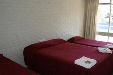 A Room For U - Tourism Adelaide 3