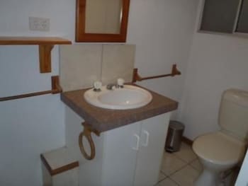 Beachside Holiday Units - Tourism Adelaide 5