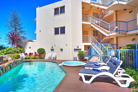 Coolum Baywatch Resort - Tourism Adelaide 2